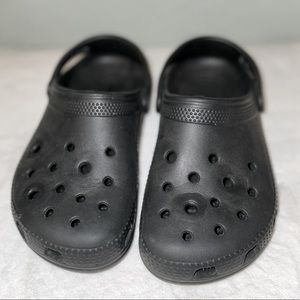 Youth crocs size 3y GUC black